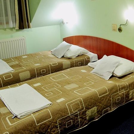 Hotel Zlote Deby Warsaw Exterior photo
