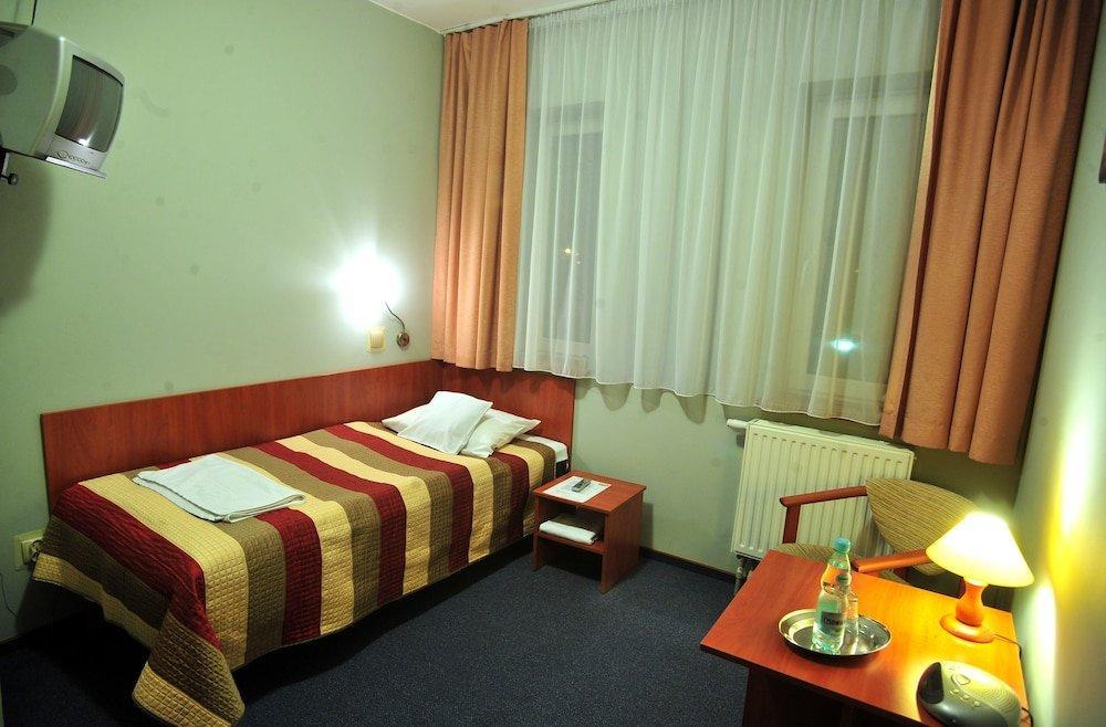 Hotel Zlote Deby Warsaw Exterior photo