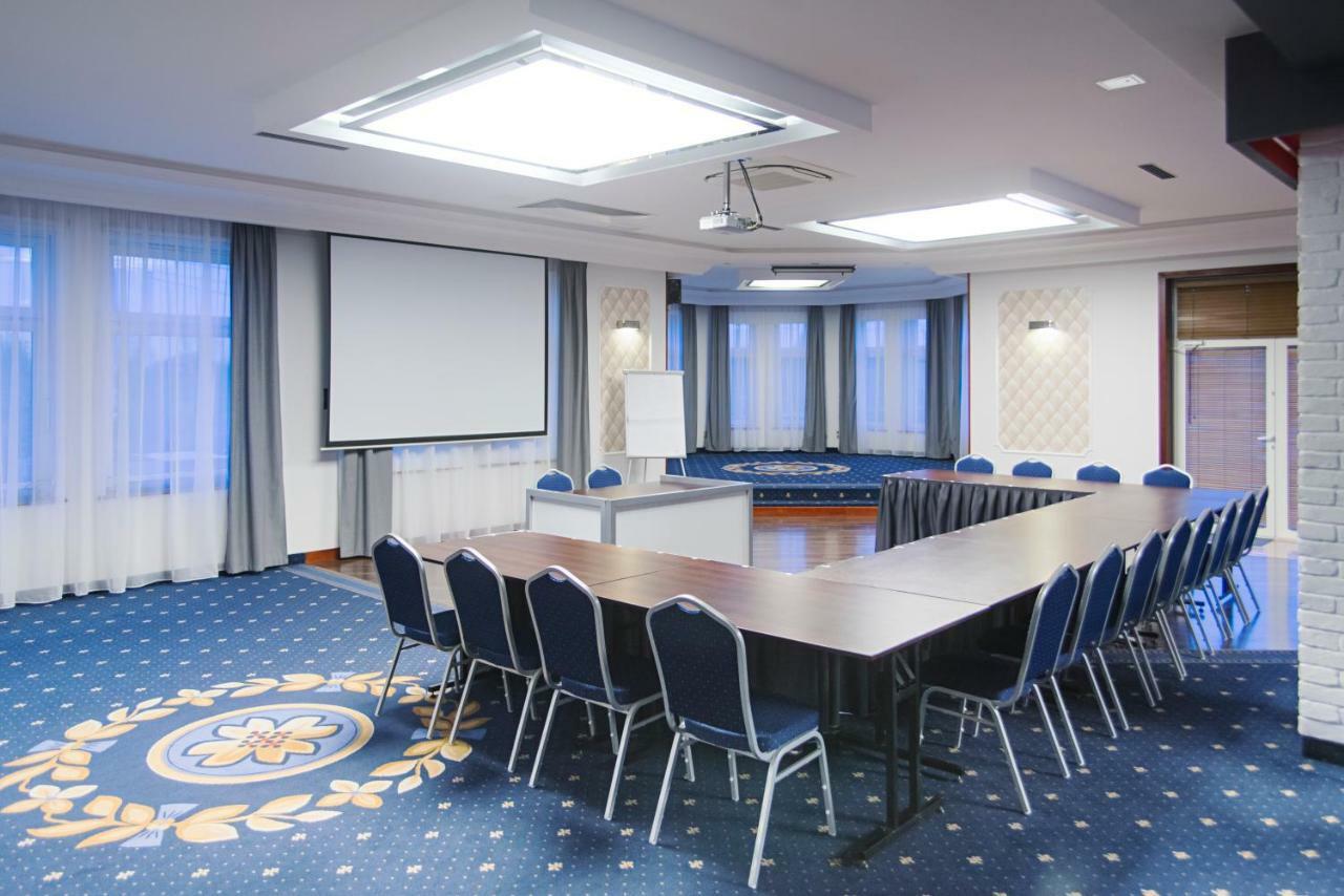 Hotel Zlote Deby Warsaw Exterior photo